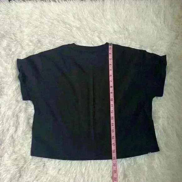 Gilly Hicks size medium, short sleeve black casual crop top.  NWT. - Picture 5 of 6